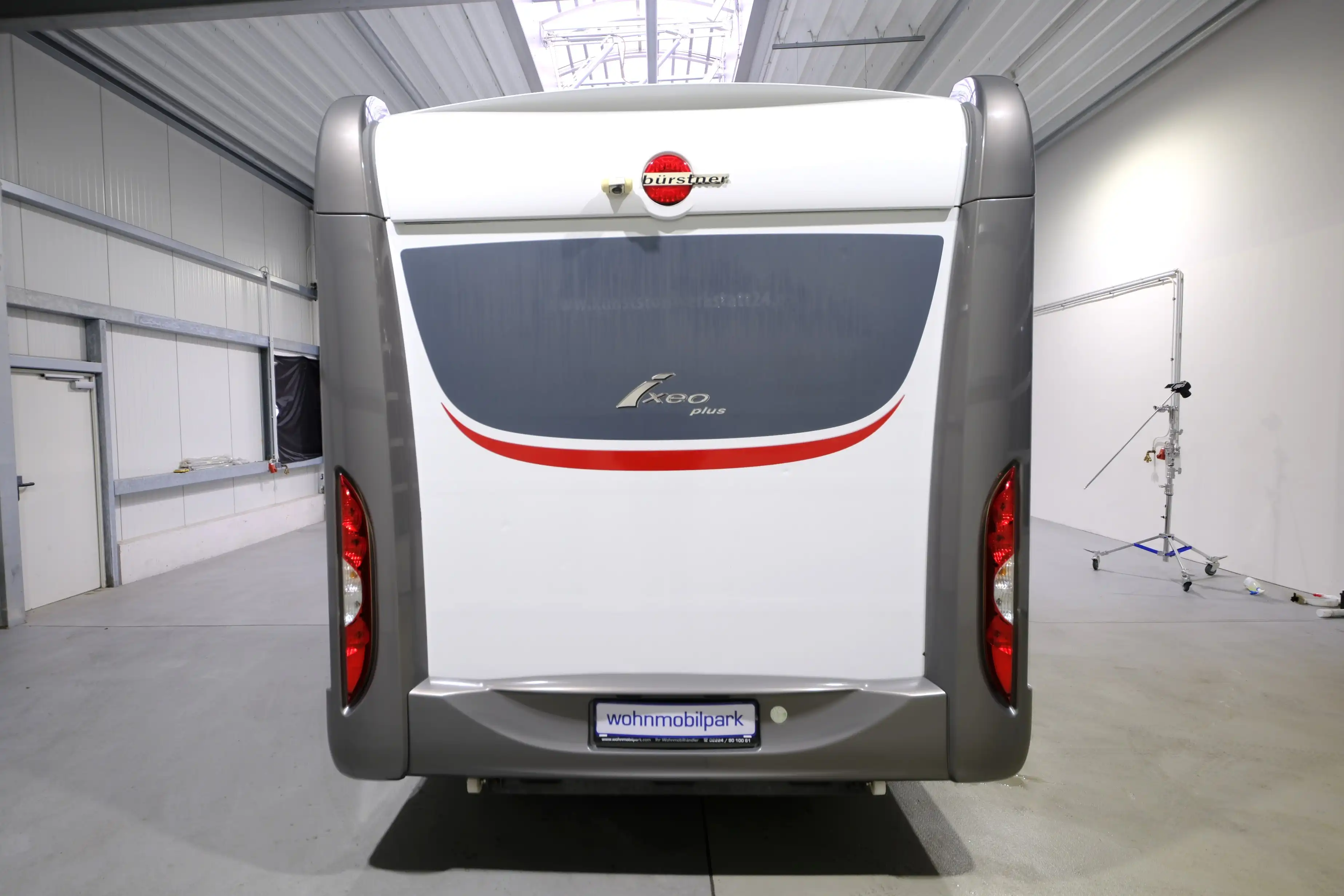 BUERSTNER Ixeo Plus 875 IT - Ansicht 3